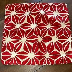 NWOT Pillow case cover Red & cream 17X 17 inches